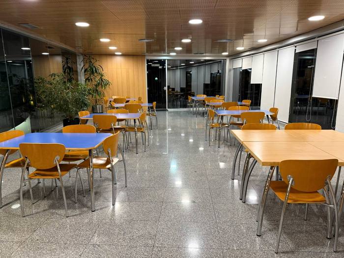 Comedor interior de Café 112